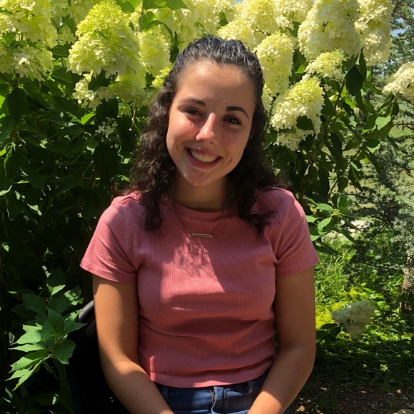 Meet your Posher, Kylee - Picture 1 of 1